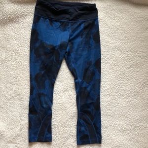 Lululemon Cropped Leggings